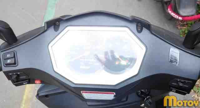 Скутер Рейсер RC150T-15 stells Скутер Рейсер RC150T-15 stells