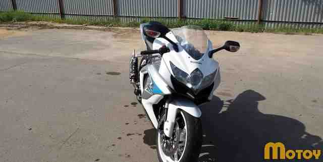 Судзуки GSX-R 600 k8 Судзуки GSX-R 600 k8