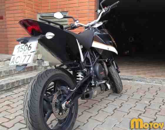 Мотоцикл KTM 690 Дюк (2011) Мотоцикл KTM 690 Дюк (2011)