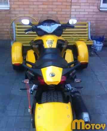 Can-Am Спайдер RS-T Can-Am Спайдер RS-T