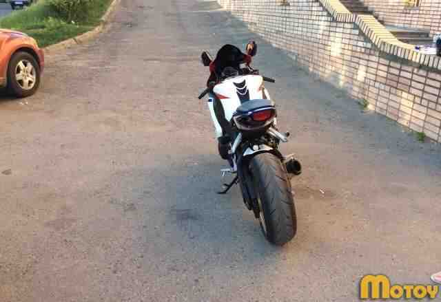 Хонда cbr1000rr Хонда cbr1000rr