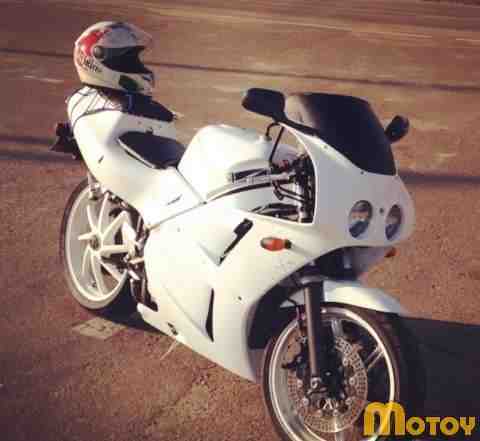 Хонда vfr400r nc30 Хонда vfr400r nc30