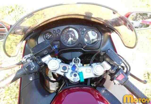 Хонда cbr 1100 xx супер blackbird 1997 г Хонда cbr 1100 xx супер blackbird 1997 г