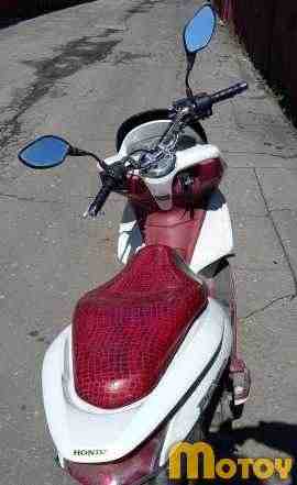 Скутер Хонда PCX 150 2010 г. в Скутер Хонда PCX 150 2010 г. в