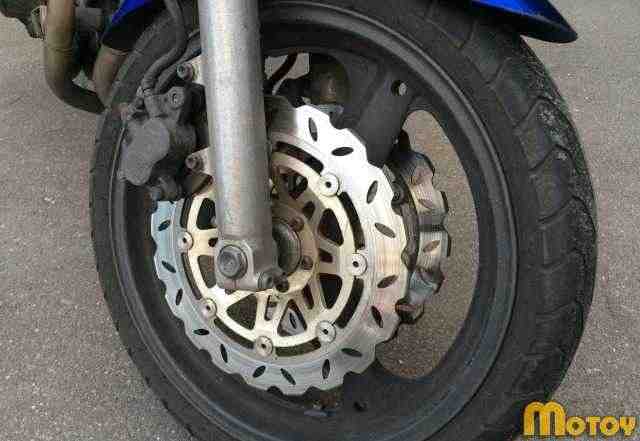 Мотоцикл Хонда CB400 Супер Four Мотоцикл Хонда CB400 Супер Four