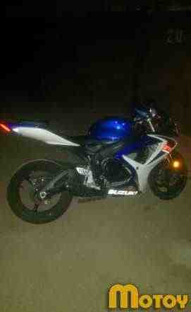 Судзуки GSX-R 600 k7 2007 г Судзуки GSX-R 600 k7 2007 г