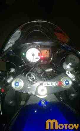 Судзуки GSX-R 600 k7 2007 г Судзуки GSX-R 600 k7 2007 г