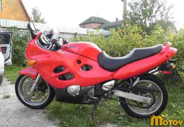Судзуки GSX 600 F Катана Судзуки GSX 600 F Катана