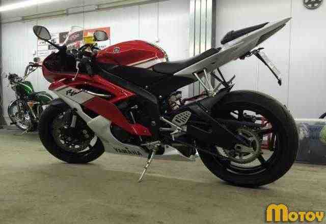 Ямаха YZF-R6 2008 в идеальном состоянии Ямаха YZF-R6 2008 в идеальном состоянии