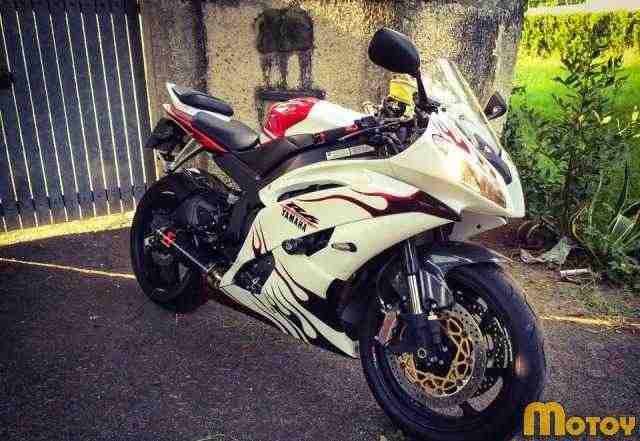 Ямаха YZF-R6 2008 в идеальном состоянии Ямаха YZF-R6 2008 в идеальном состоянии