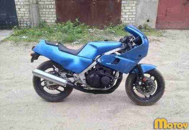 Ямаха FZR 400 Ямаха FZR 400