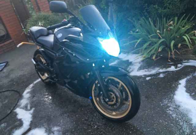 Ямаха FZ6R 2010 год Ямаха FZ6R 2010 год