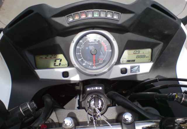 Продам Хонда CBF 1000 (sс64) 2010г.в Продам Хонда CBF 1000 (sс64) 2010г.в