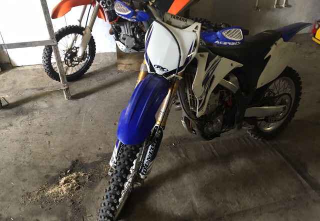 Ямаха Yz450f 2008 Ямаха Yz450f 2008
