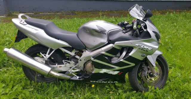 Хонда сбр 600 F4I 2005 г Хонда сбр 600 F4I 2005 г