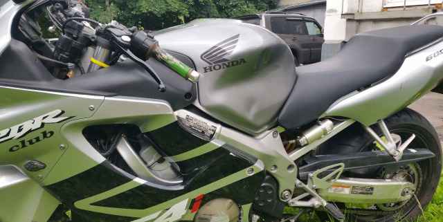 Хонда сбр 600 F4I 2005 г Хонда сбр 600 F4I 2005 г