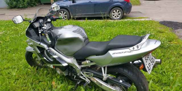 Хонда сбр 600 F4I 2005 г Хонда сбр 600 F4I 2005 г