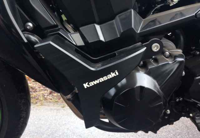Кавасаки Z750R Кавасаки Z750R