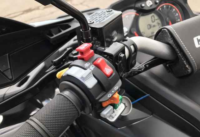 Can-АМ Аутлендер MAX 1000 XTP Can-АМ Аутлендер MAX 1000 XTP