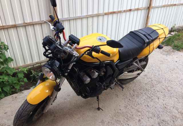 Ямаха FZ400 Ямаха FZ400