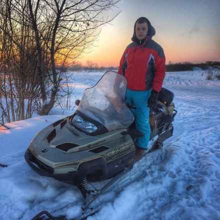 Продам снегоход BRP Ski-Doo Экспедишен TUV V-1000 Продам снегоход BRP Ski-Doo Экспедишен TUV V-1000