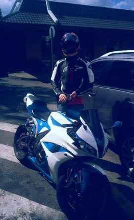 Хонда cbr600rr 2007г Хонда cbr600rr 2007г