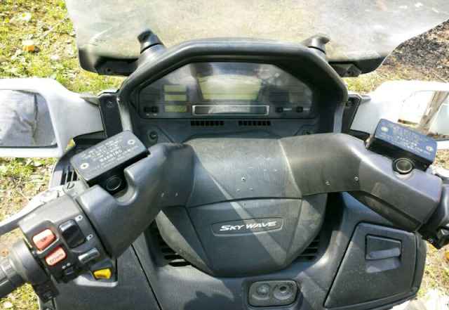Suzuki Бургман 650 Suzuki Бургман 650