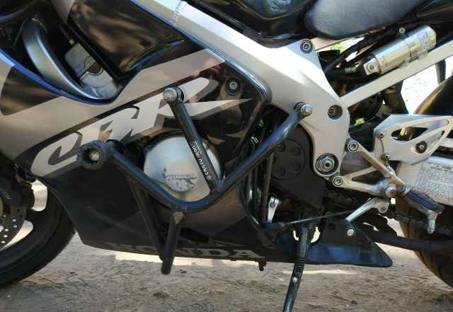 Хонда CBR600 F4i Хонда CBR600 F4i