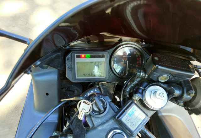Хонда CBR600 F4i Хонда CBR600 F4i