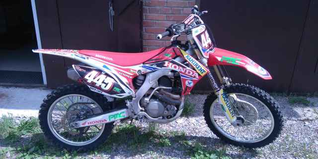 Хонда CRF250R 2015г Хонда CRF250R 2015г