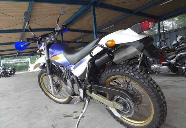 Кавасаки KL 250 Супер Шерпа эндуро для невысоких Кавасаки KL 250 Супер Шерпа эндуро для невысоких