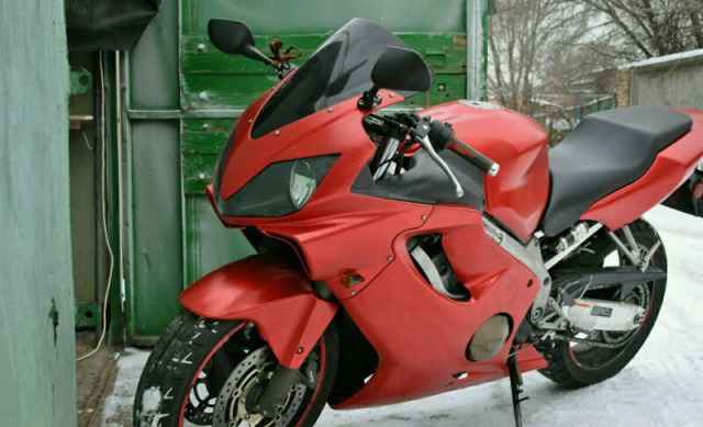 Хонда сбр 600 f4i Хонда сбр 600 f4i