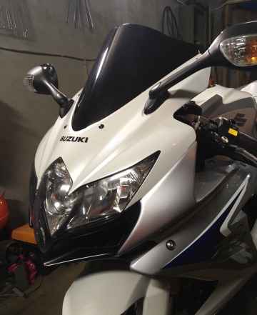 Suzuki GSX-R600 Suzuki GSX-R600