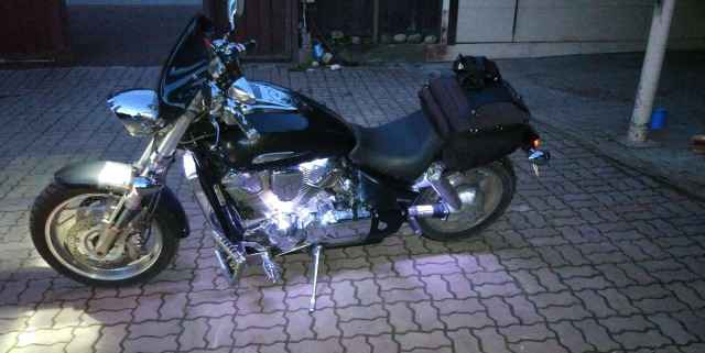Хонда VTX 1800 F Хонда VTX 1800 F
