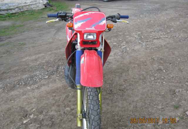 Мотоцикл Эндуро Хонда CRM 250R Мотоцикл Эндуро Хонда CRM 250R