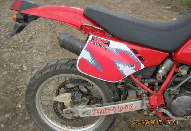 Мотоцикл Эндуро Хонда CRM 250R Мотоцикл Эндуро Хонда CRM 250R