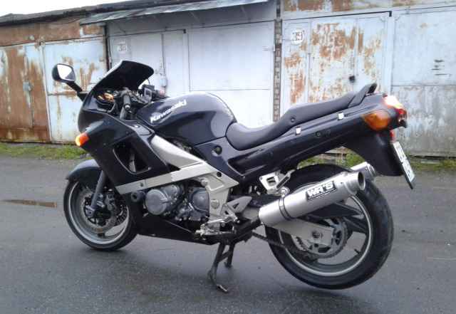 Кавасаки ZZR 400 - 1997г.в Кавасаки ZZR 400 - 1997г.в