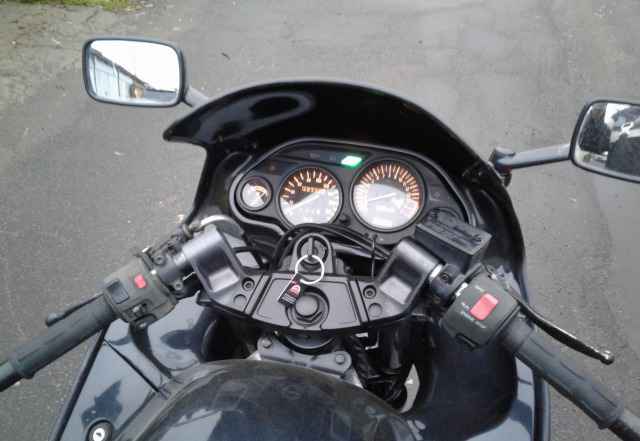 Кавасаки ZZR 400 - 1997г.в Кавасаки ZZR 400 - 1997г.в