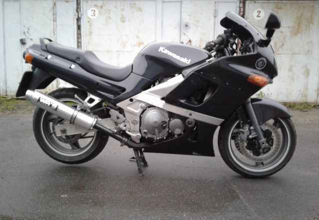 Кавасаки ZZR 400 - 1997г.в Кавасаки ZZR 400 - 1997г.в