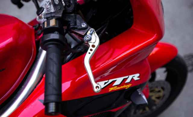 Хонда vtr1000f обмен на авто Хонда vtr1000f обмен на авто