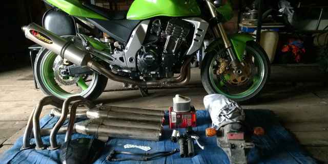 Кавасаки z1000 Кавасаки z1000