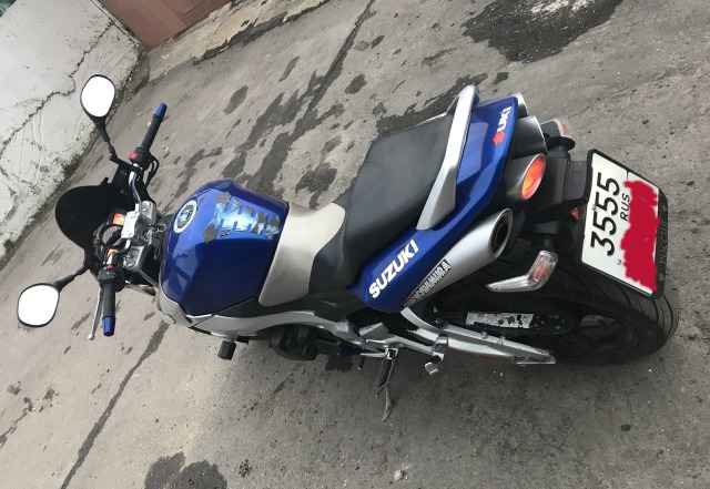 Suzuki GSR600 Suzuki GSR600