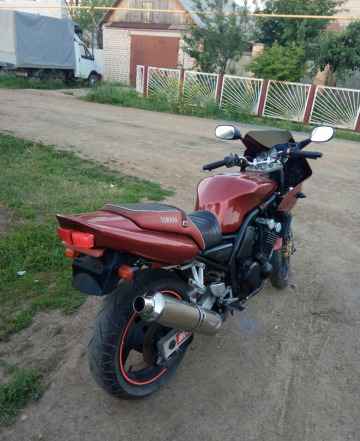Ямаха FZ 400 Ямаха FZ 400