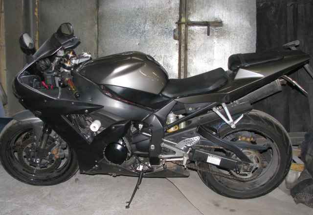 Ямаха YZF-Р1 2002 Ямаха YZF-Р1 2002
