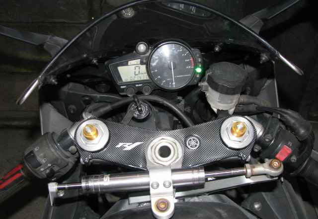 Ямаха YZF-Р1 2002 Ямаха YZF-Р1 2002