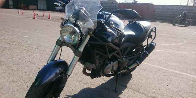 MV агуста Cagiva Раптор 650 2001 год MV агуста Cagiva Раптор 650 2001 год