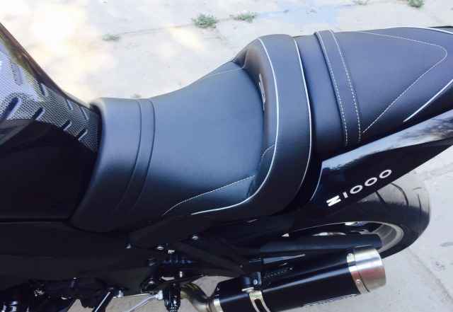 Кавасаки z1000 2012год Кавасаки z1000 2012год
