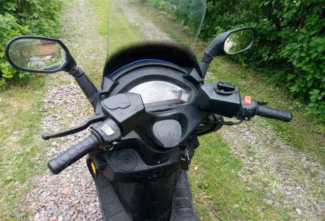 Скутер Велс Тундер 50 CC Скутер Велс Тундер 50 CC