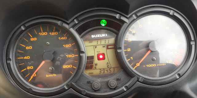 Suzuki DL 650 V-Стром Suzuki DL 650 V-Стром