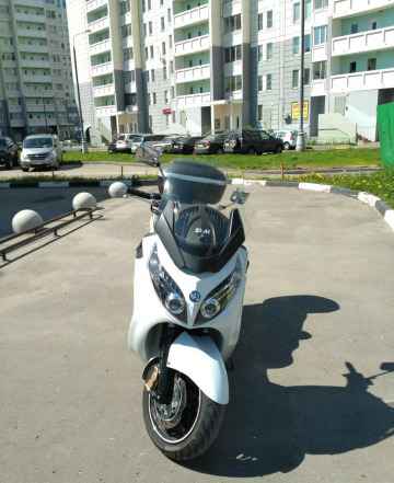 Максискутер Sym MaxSym 400i Максискутер Sym MaxSym 400i